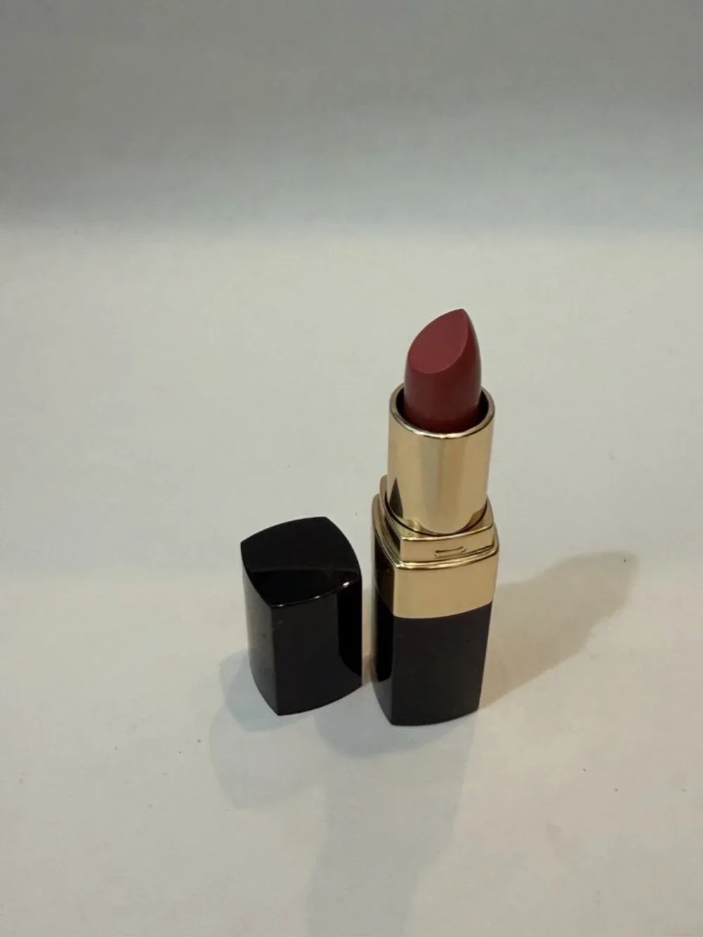 Bobbi Brown PARTY ALICE OM Lip Color Lipstick (0.12 oz./Full Size)